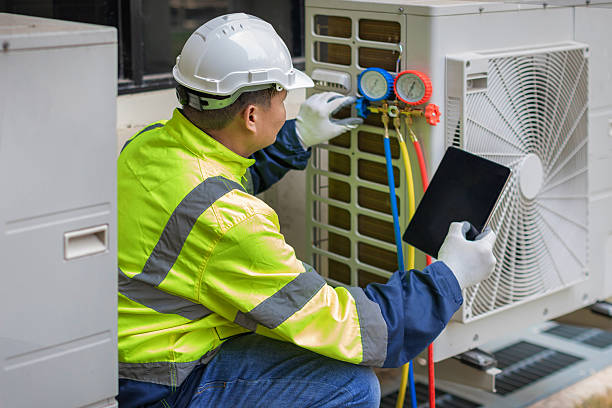 Professional Hvac technician working in Ruby, VA